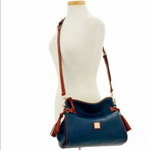 Bags Nwt Dooney And Bourke Medium Zip With Coin Purse Poshmark